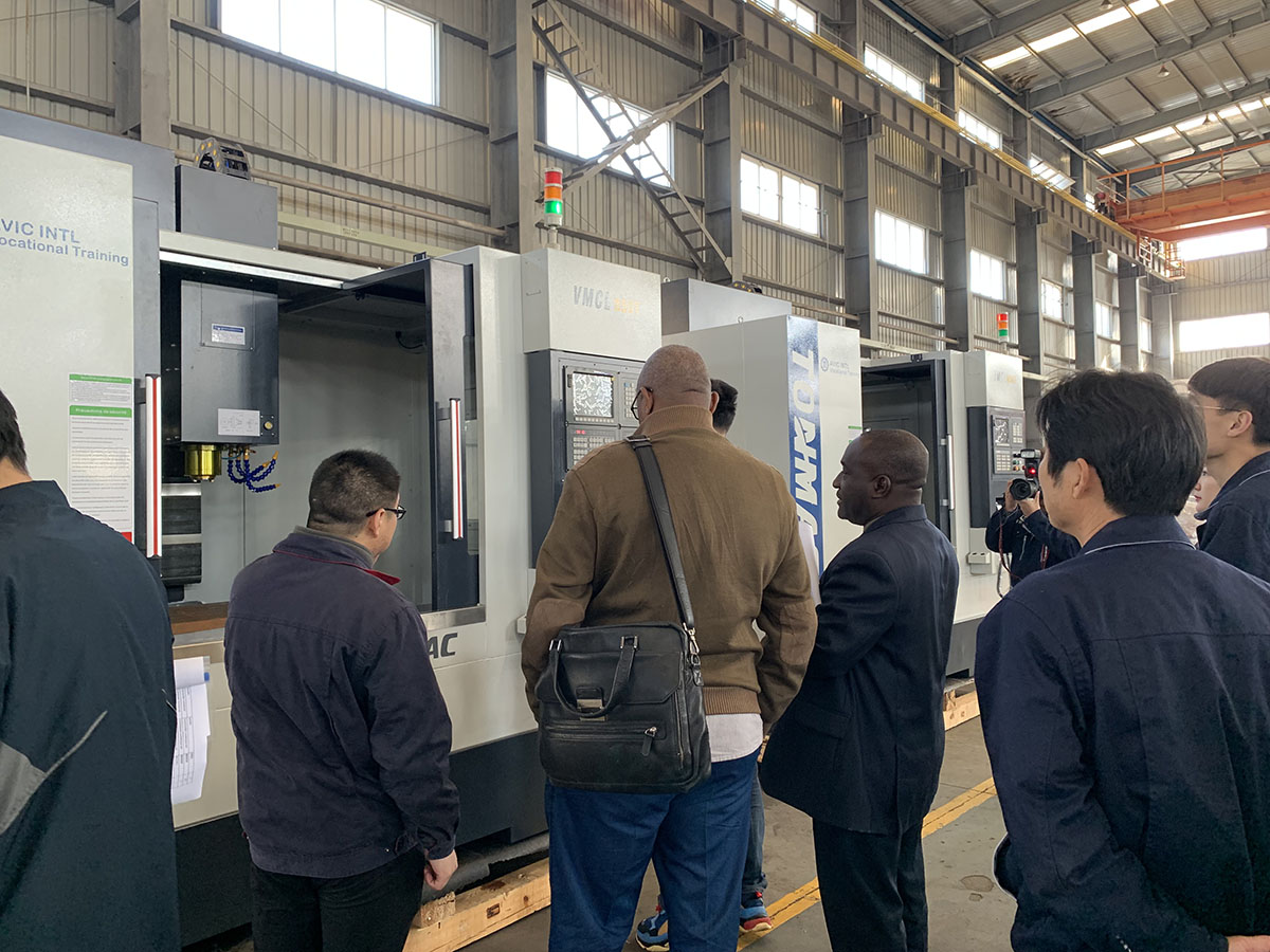 來訪(fang)人員(yuan) 